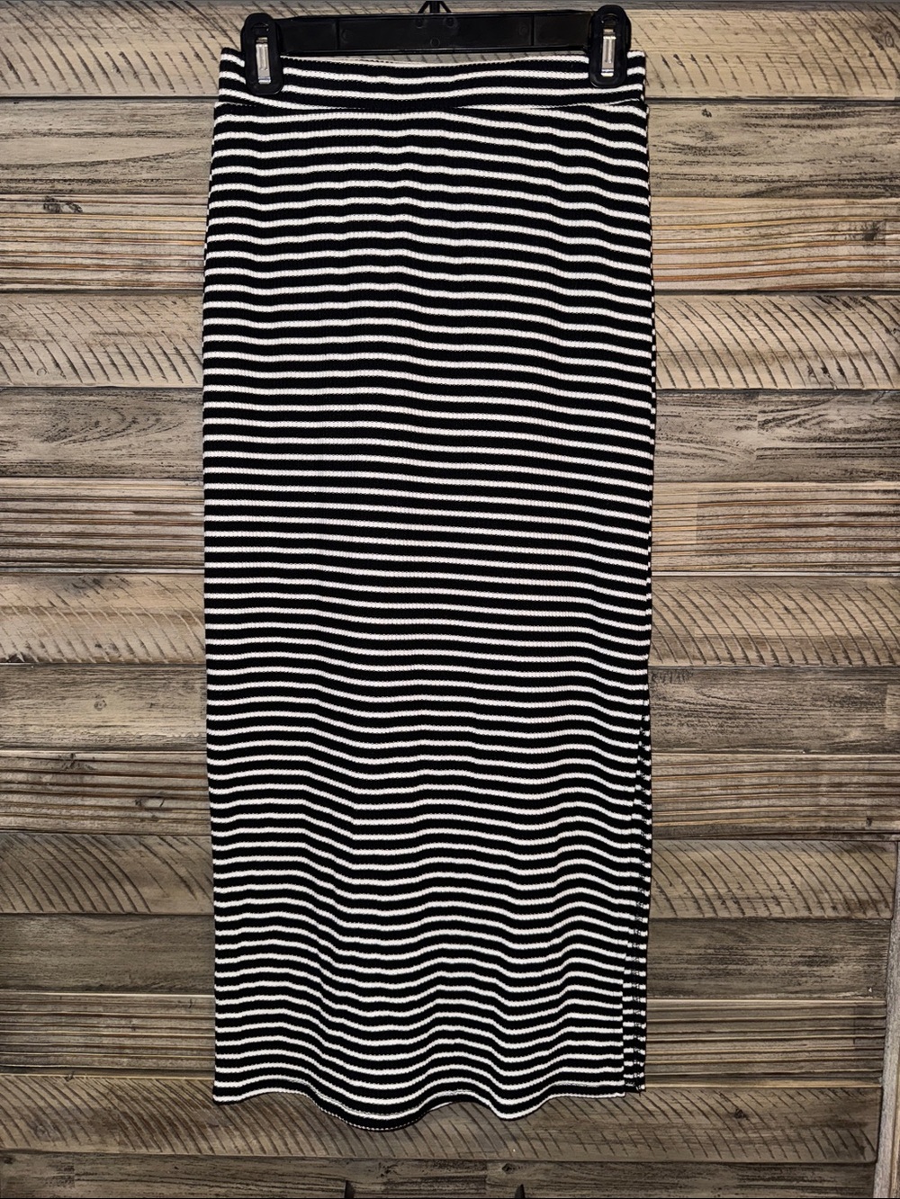 Gilli Black and White Striped Knit Maxi Pencil Skirt
